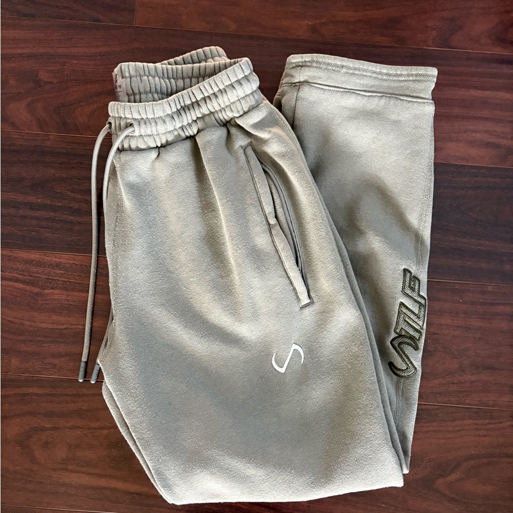 TLF Apparel Oversized Fleece Lined Swestpants